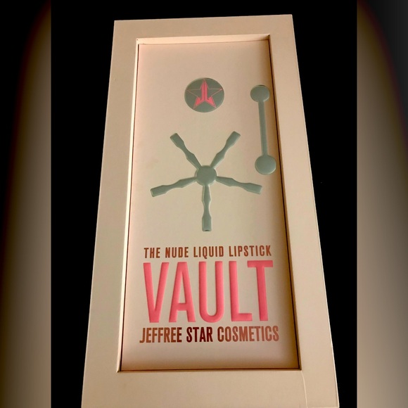 COPY - Jeffree Star : NUDE LIQUID LIPSTICK VAULT, new in vault box - Picture 1 of 6